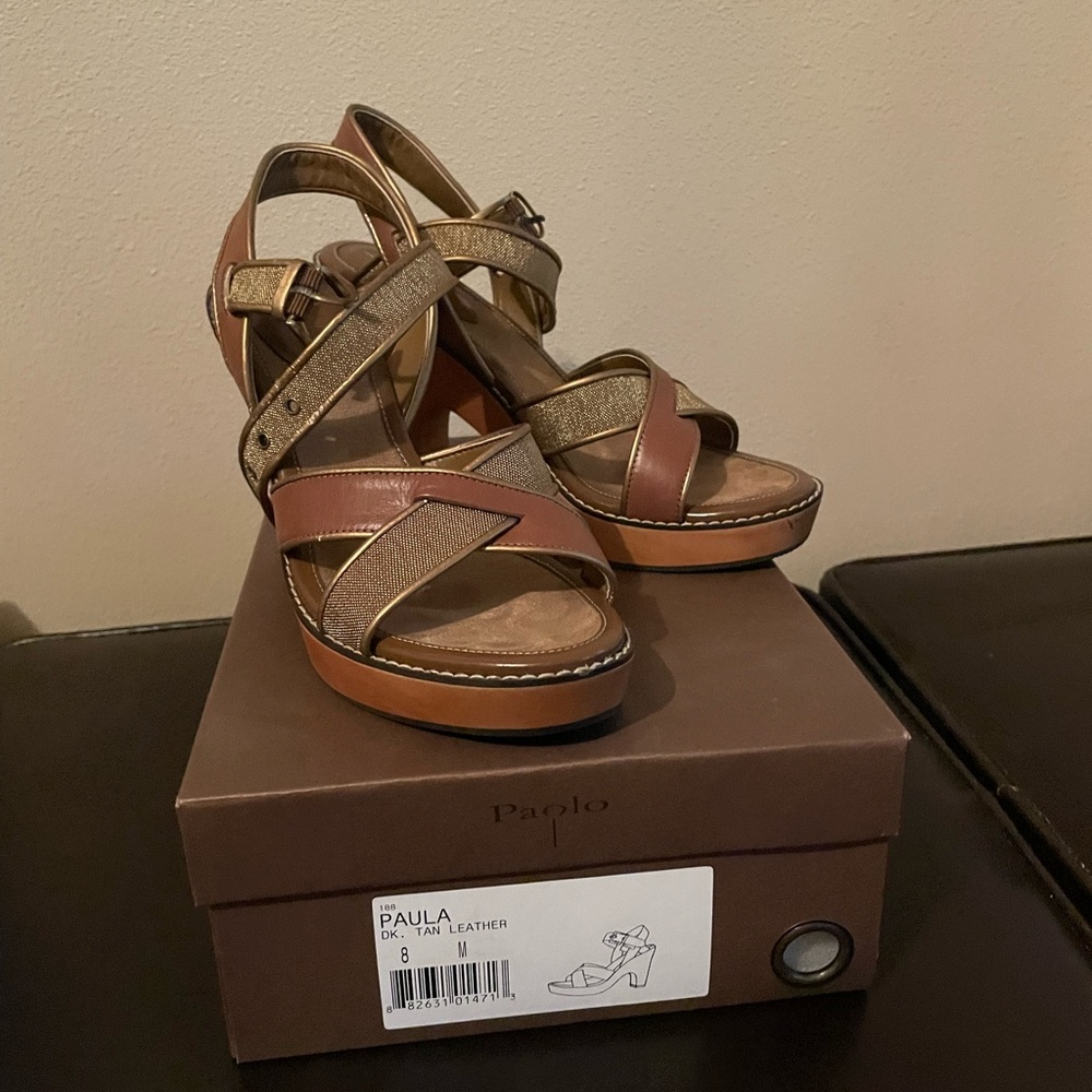 Brown and Tan women’s sandals. Never worn, Size 8